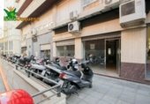 Local comercial en venta con 144m² en Granada, en la zona de Sagrario, Calle Cárcel Baja foto