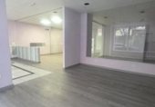 Local comercial en venta con 110m² en Santander, Calle Germán Gamazo foto