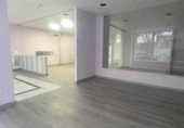Local comercial en venta con 110m² en Santander, Calle Germán Gamazo foto