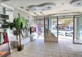 124m² commercial premises for sale in Guardamar del Segura, Plaza Dama de Guardamar photo