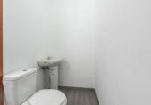 Local comercial en venta con 46m² en Granada, en la zona de Villa Argaz, Calle Escritor Nicolás del Paso foto