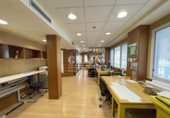 130m² commercial premises for sale in Albacete photo