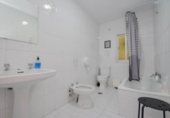 Hotel en venta con 403m² en Santa Fe, Avenida Palos de la Frontera foto