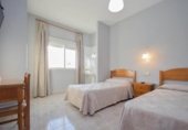 Hotel en venta con 403m² en Santa Fe, Avenida Palos de la Frontera foto