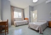 Hotel en venta con 403m² en Santa Fe, Avenida Palos de la Frontera foto