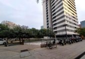 Local comercial
en venda
amb 55m² a l'Hospitalet de Llobregat, a la zona de Santa Eulàlia, carrer de la independència, 08902 foto
