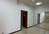 Local comercial en alquiler con 100m² en Estepa foto