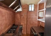 91m² commercial premises for sale in Badajoz photo