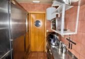 91m² commercial premises for sale in Badajoz photo