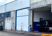 Nave Industrial en alquiler con 550m² en Maliaño, Calle La Mies foto