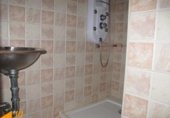 75m² locaux commerciaux pour vente à Burgos, dans le quartier de Le Crucero, Calle de la Cartuja de Miraflores photo
