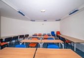 Local comercial en venta con 113m² en Gabia Grande, Calle Nuestro Padre Jesús foto