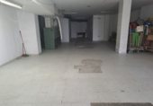 Local comercial en alquiler con 550m² en Linares foto
