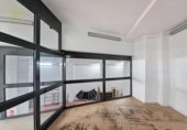 495m² locaux commerciaux industriel pour vente à Barcelone, dans le quartier de la Sagrera, Carrer de Concepción Arenal photo