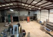 Nave Industrial en venta con 550m² en Plasencia, zona sur-av. de españa-san miguel foto
