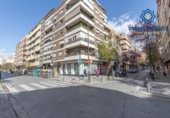 Local comercial
en venda
amb 196m² a Granada, a la zona de Barri de Sant Antón, Calle Puente Castañeda foto