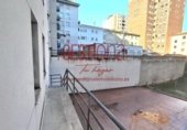 300m² commercial premises for sale in Camargo, Avenida Méndez Pelayo photo