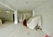 80m² commercial premises for sale in Laredo photo