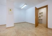 Local comercial
en lloguer
amb 81m² a Santo Ángel, Calle CUARTEL, 19 foto