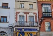 335m² building for sale in Colmenar Viejo photo