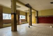 Local comercial en alquiler con 500m² en Azuaga foto