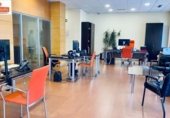 398m² offices for sale in Albacete, Calle Octavio Cuartero photo