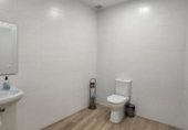 90m² bureaux pour vente à Badajoz, dans le quartier de San Roque, Calle Jaracanda photo
