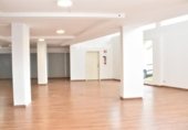 Local comercial en venta con 244m² en el Vendrell, Avinguda del Baix Penedès foto