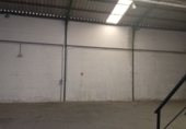 Nave en alquiler con 327m² en Sevilla foto