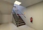 Oficinas en alquiler con 392m² en Vigo, en la zona de Lavadores foto