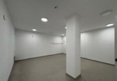 Oficinas en alquiler con 392m² en Vigo, en la zona de Lavadores foto