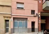 Local comercial en venta con 125m² en Sant Adrià de Besòs, en la zona de Sant Joan Baptista - districte 2, Carrer de Ramon Viñas foto
