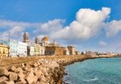 600m² building for sale in Cádiz, in the area of La Viña, Avenida Campo del Sur photo