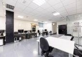 281m² office for sale in Madrid, in the area of Chopera, Calle de Embajadores photo