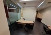 Local comercial en venta con 140m² en Valencia, en la zona de Russafa, Calle Matías Perelló foto