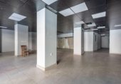 Local comercial en venta con 440m² en Granada, en la zona de Barrio de la Virgen, Calle San Pedro Mártir foto