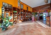 334m² commercial premises for sale in Almeria, Calle Andrés Cassinello photo