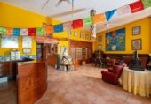 334m² commercial premises for sale in Almeria, Calle Andrés Cassinello photo