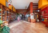 334m² commercial premises for sale in Almeria, Calle Andrés Cassinello photo
