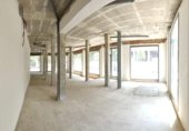 Local comercial en venta con 390m² en Lérida, Carrer de Fontanet foto