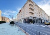 Local comercial en venta con 83m² en Petrer foto