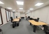 170m² office for sale in Logroño photo