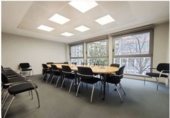 170m² office for sale in Logroño photo