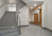 170m² office for sale in Logroño photo