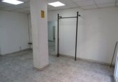 Local comercial en alquiler con 130m² en Barcelona, en la zona de Vilapicina i la Torre Llobeta foto