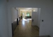 Local comercial en alquiler con 130m² en Barcelona, en la zona de Vilapicina i la Torre Llobeta foto
