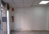 Local comercial en alquiler con 130m² en Barcelona, en la zona de Vilapicina i la Torre Llobeta foto