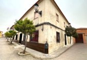Restaurante en venta con 600m² en Santa María del Campo Rus foto