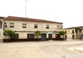 Restaurante en venta con 600m² en Santa María del Campo Rus foto