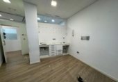 Local comercial
en lloguer
amb 160m² a Llíria foto